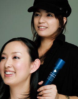 モデル 前田 麻衣子さん