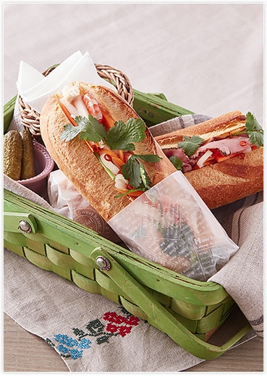 ピクニックにもぴったり！ベトナム風サンドイッチ“バインミー”
